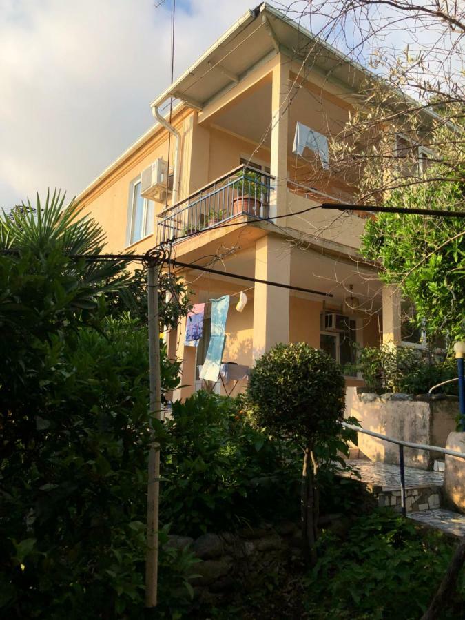 Гостевой Дом "Боцман" На Барцыц-Гудаутская 5 Gagra Exterior photo